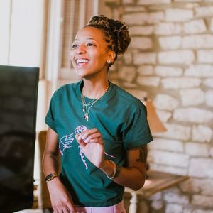 Meet your Posher, Kayla